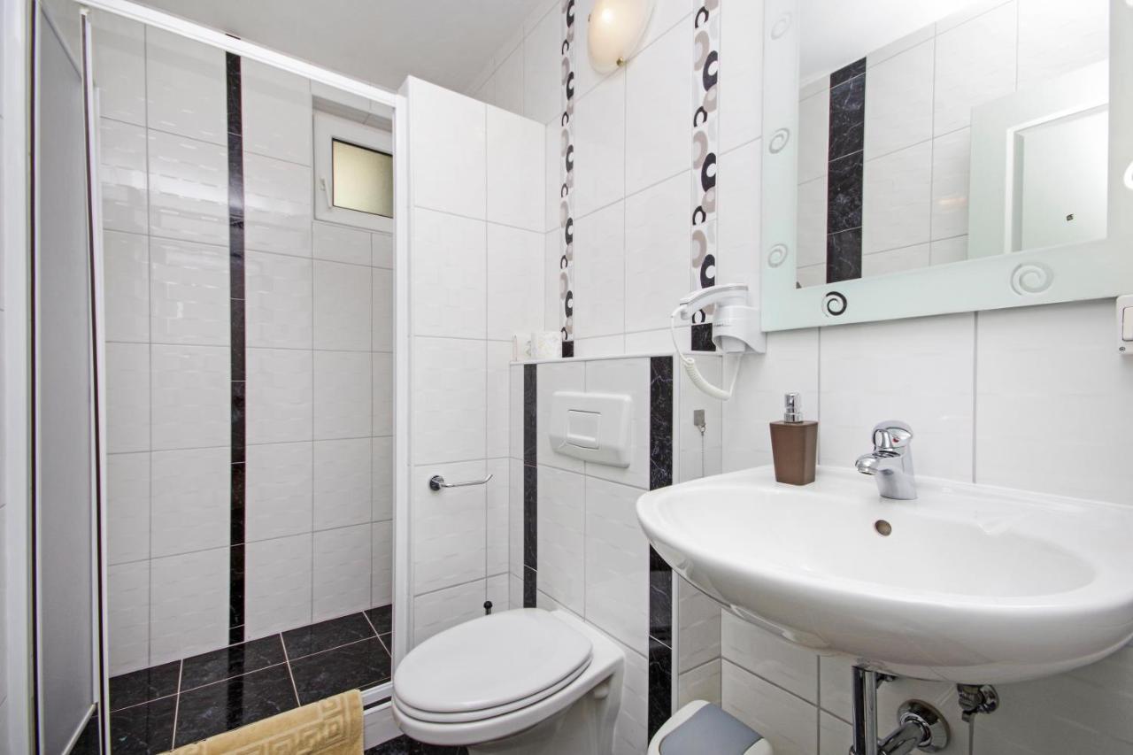 Matanovi Dvori Md Apartments Makarska Dış mekan fotoğraf